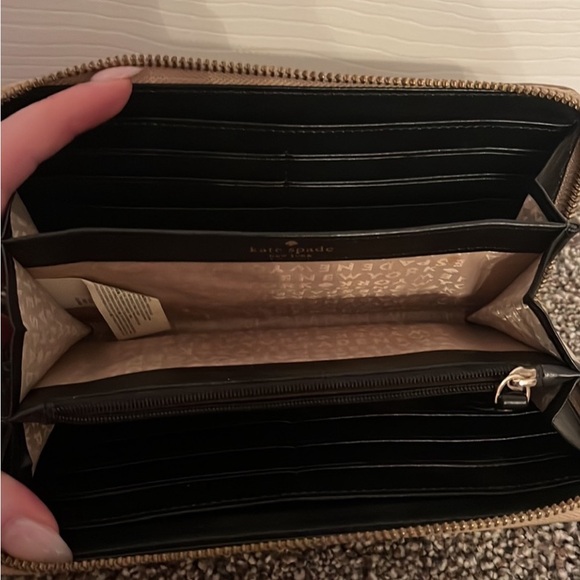 Kate spade wallet - Picture 2 of 5